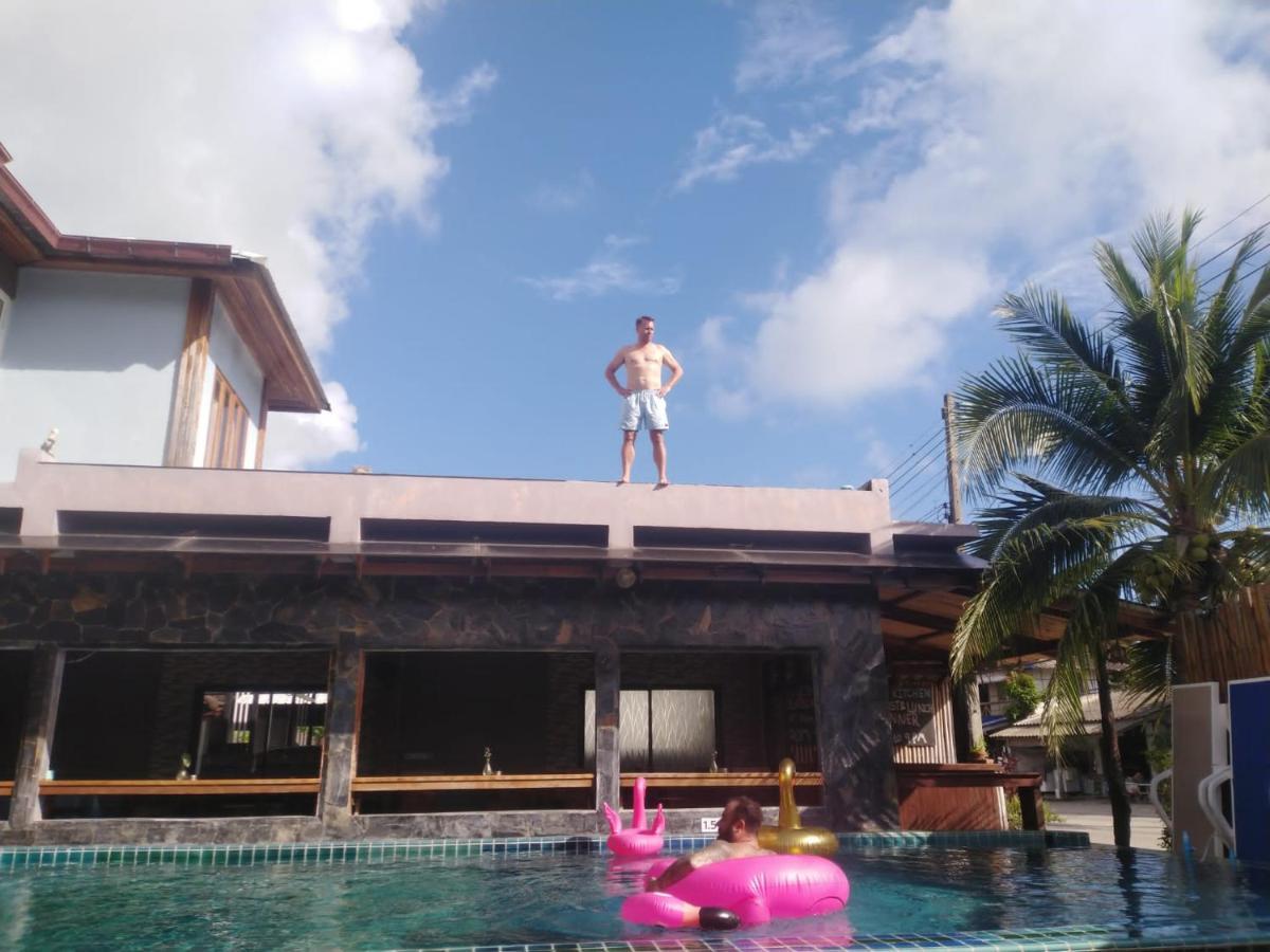 Billabong Hotel And Cafe Baan Tai Exteriör bild