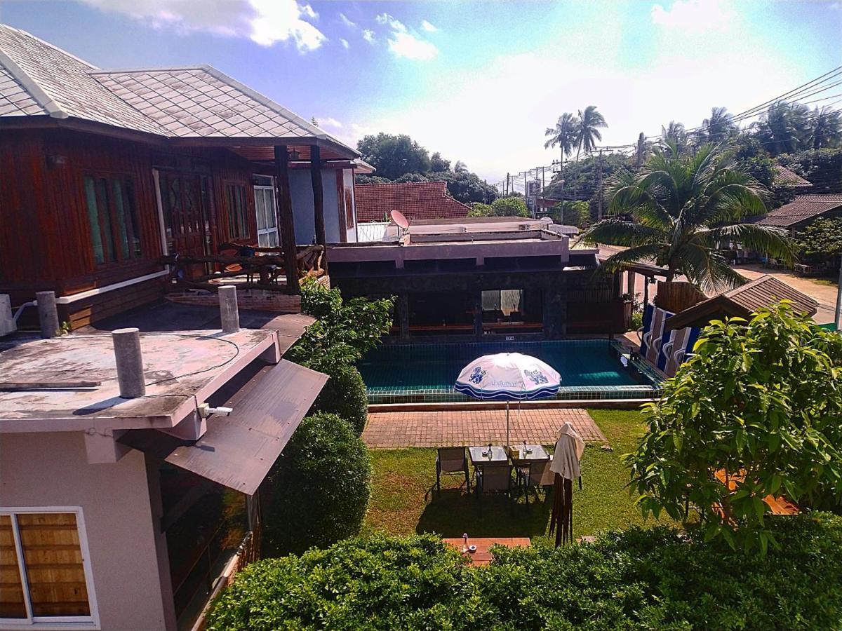 Billabong Hotel And Cafe Baan Tai Exteriör bild