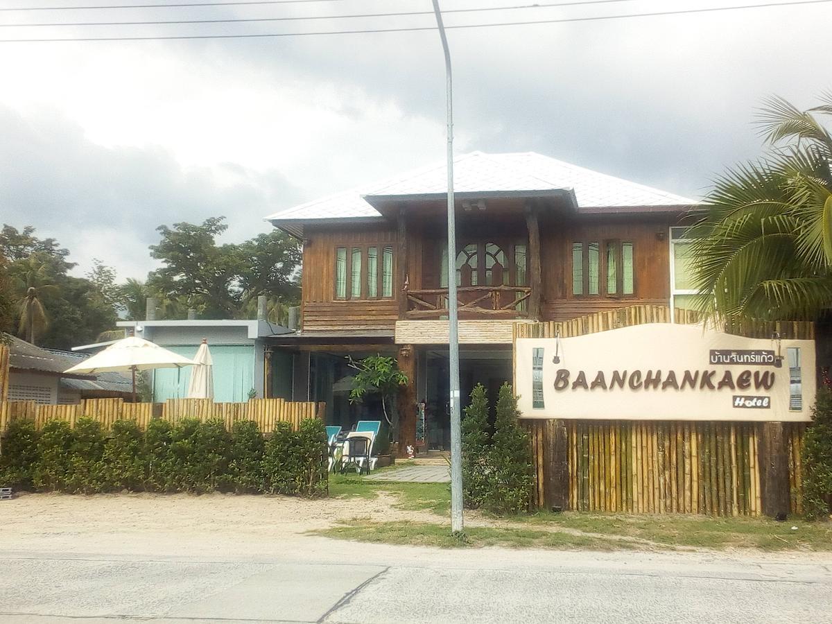 Billabong Hotel And Cafe Baan Tai Exteriör bild