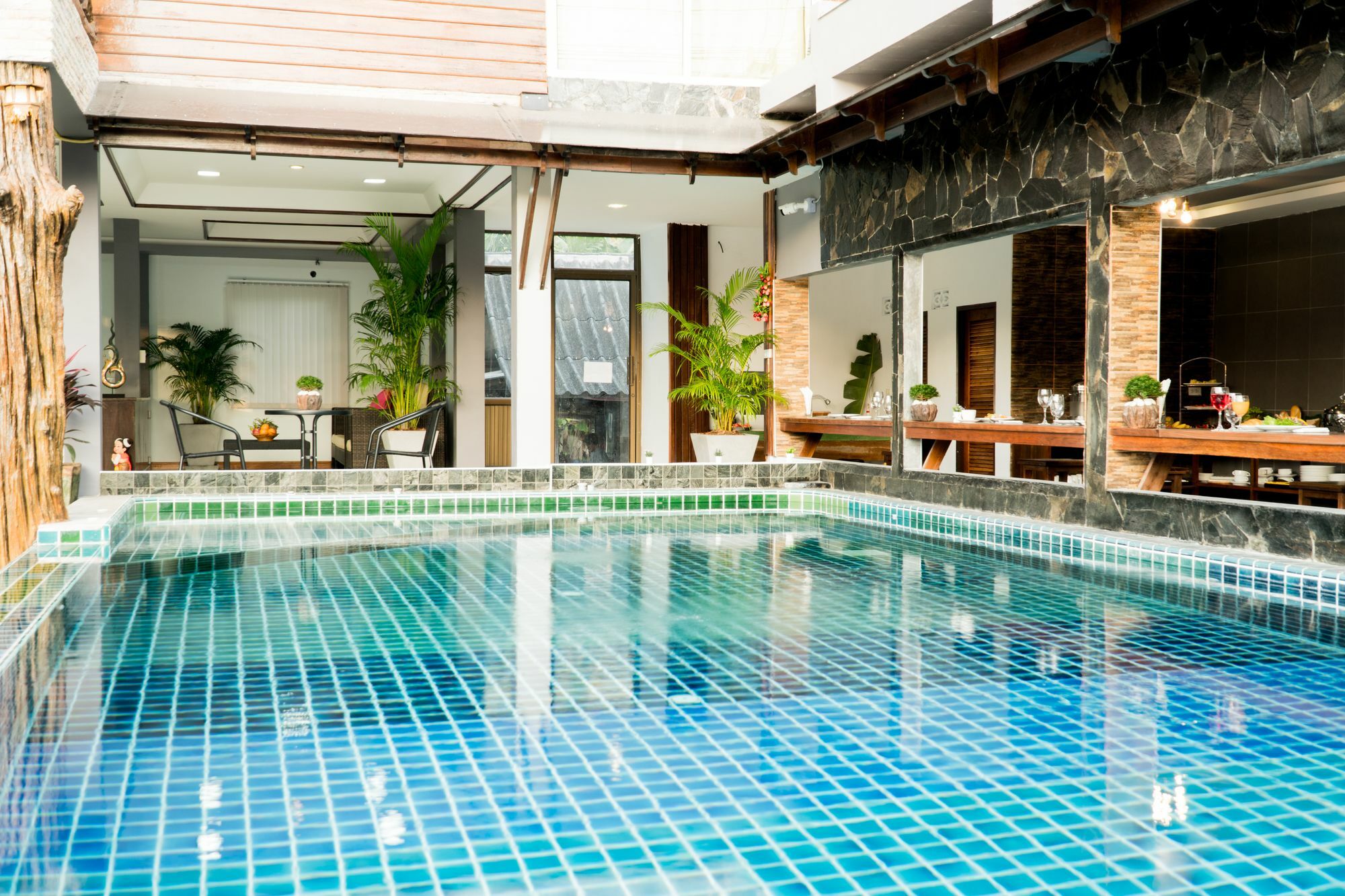 Billabong Hotel And Cafe Baan Tai Exteriör bild